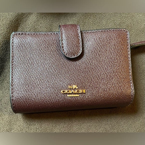 Reversible Coach crossbody bag and wallet - Picture 11 of 16